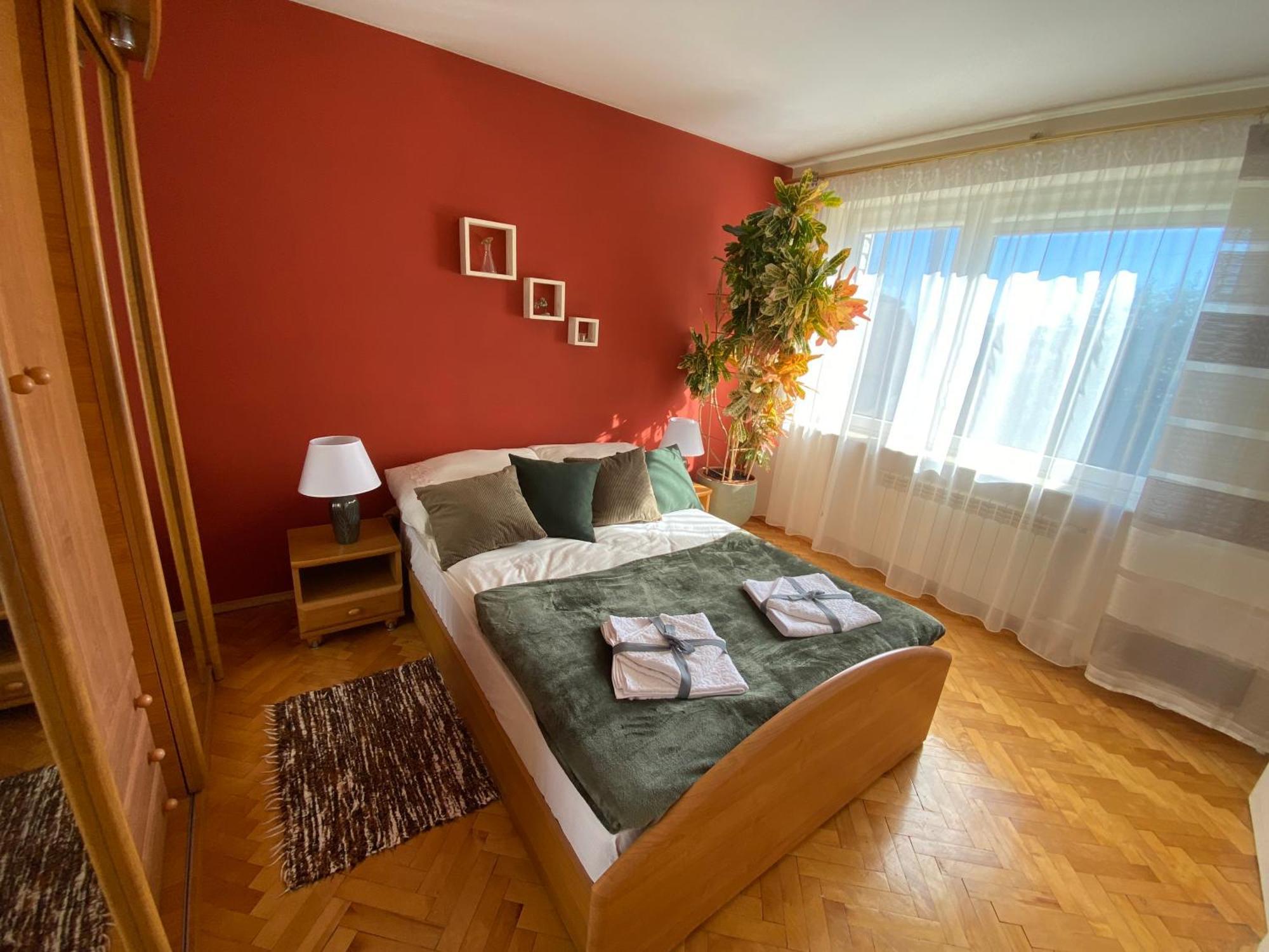 Przytulny Dom Pod Jabloniami Przy Targach Kielce Villa Eksteriør bilde