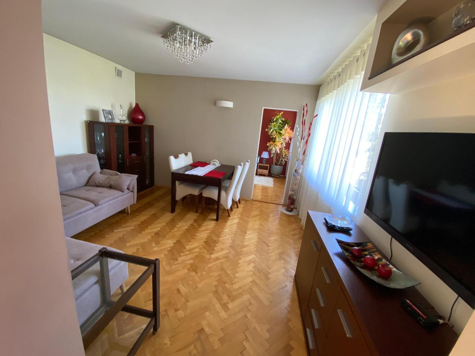 Przytulny Dom Pod Jabloniami Przy Targach Kielce Villa Eksteriør bilde