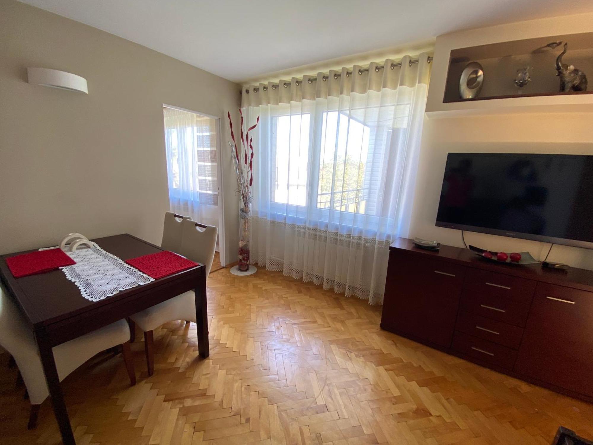 Przytulny Dom Pod Jabloniami Przy Targach Kielce Villa Eksteriør bilde